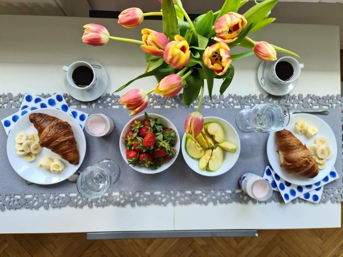 Apartament Chmielna Варшава Экстерьер фото
